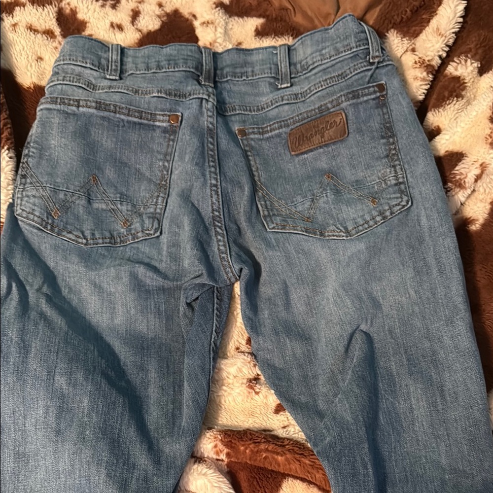 Wrangler Classic Blue Jeans